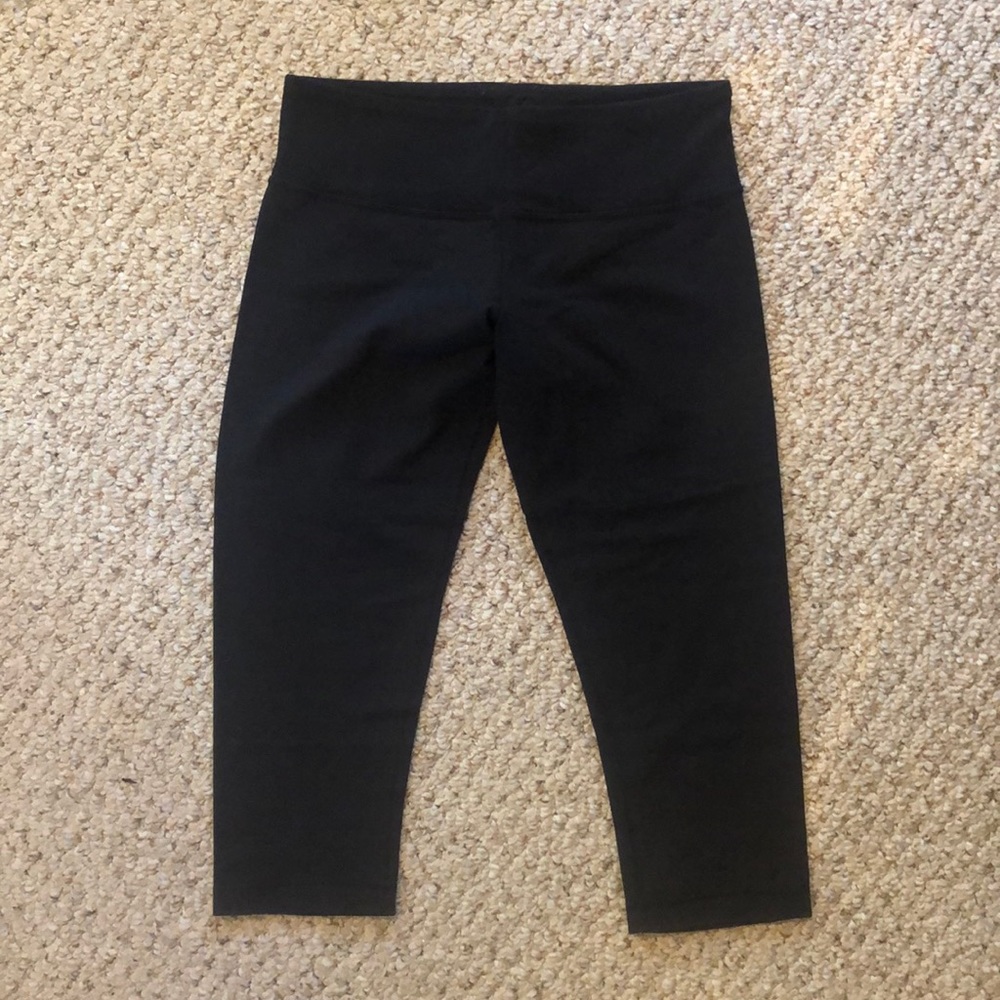 Lululemon cropped pants